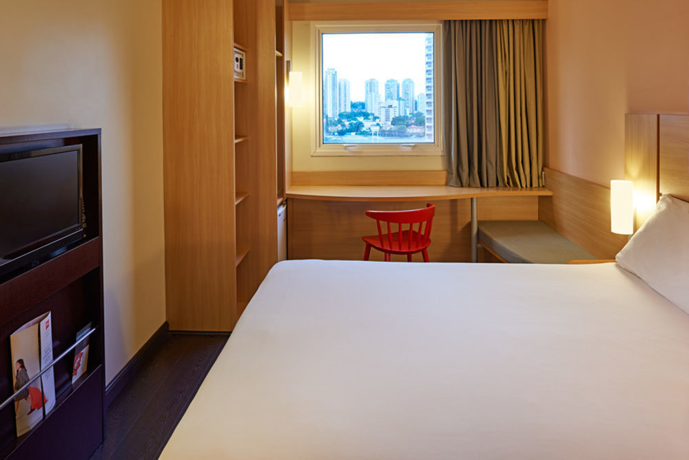 Ibis Sao Paulo Morumbi Екстериор снимка